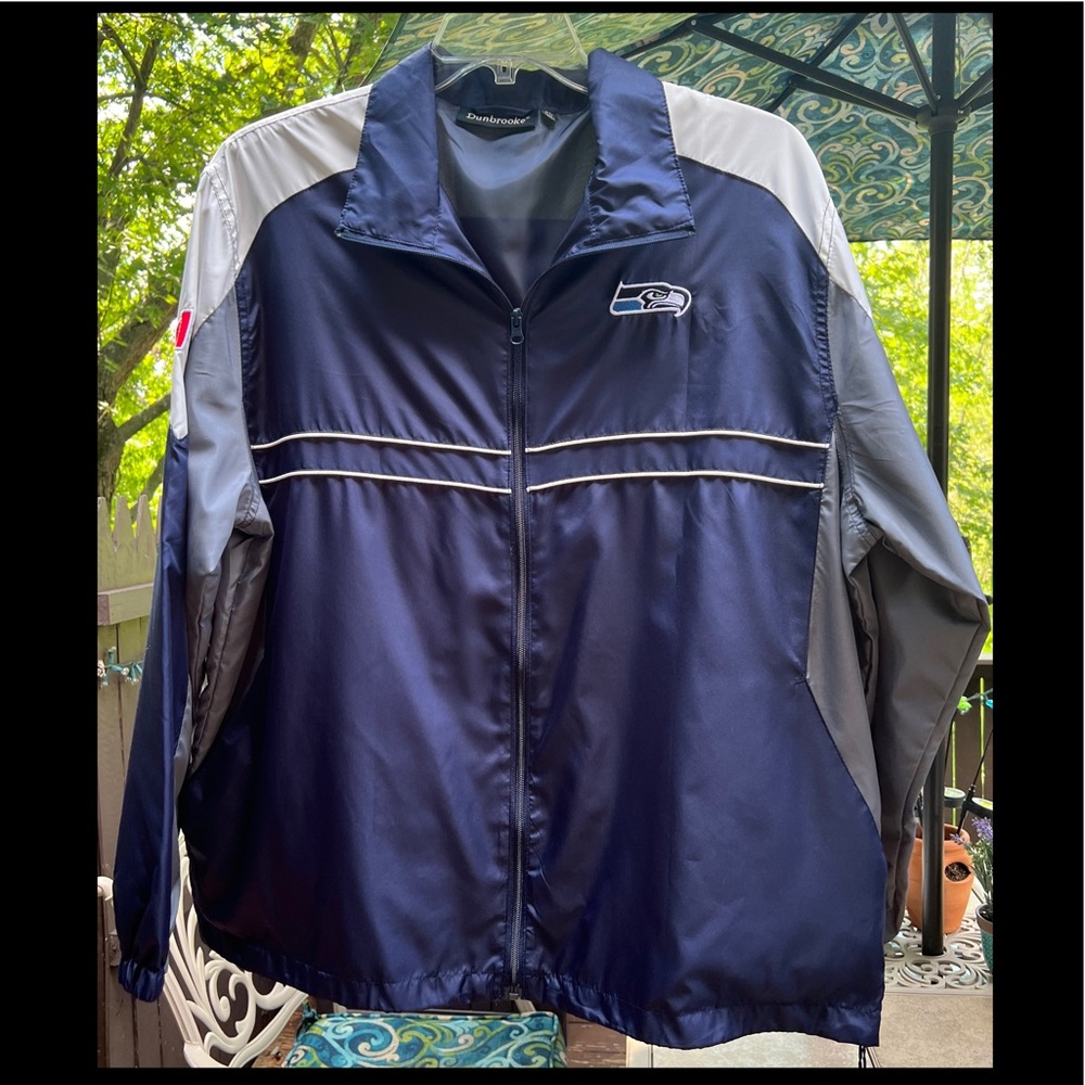 Mens Dunbrooke NFL Seattle Seahawks NWOT Windbreaker - Picture 1 of 12
